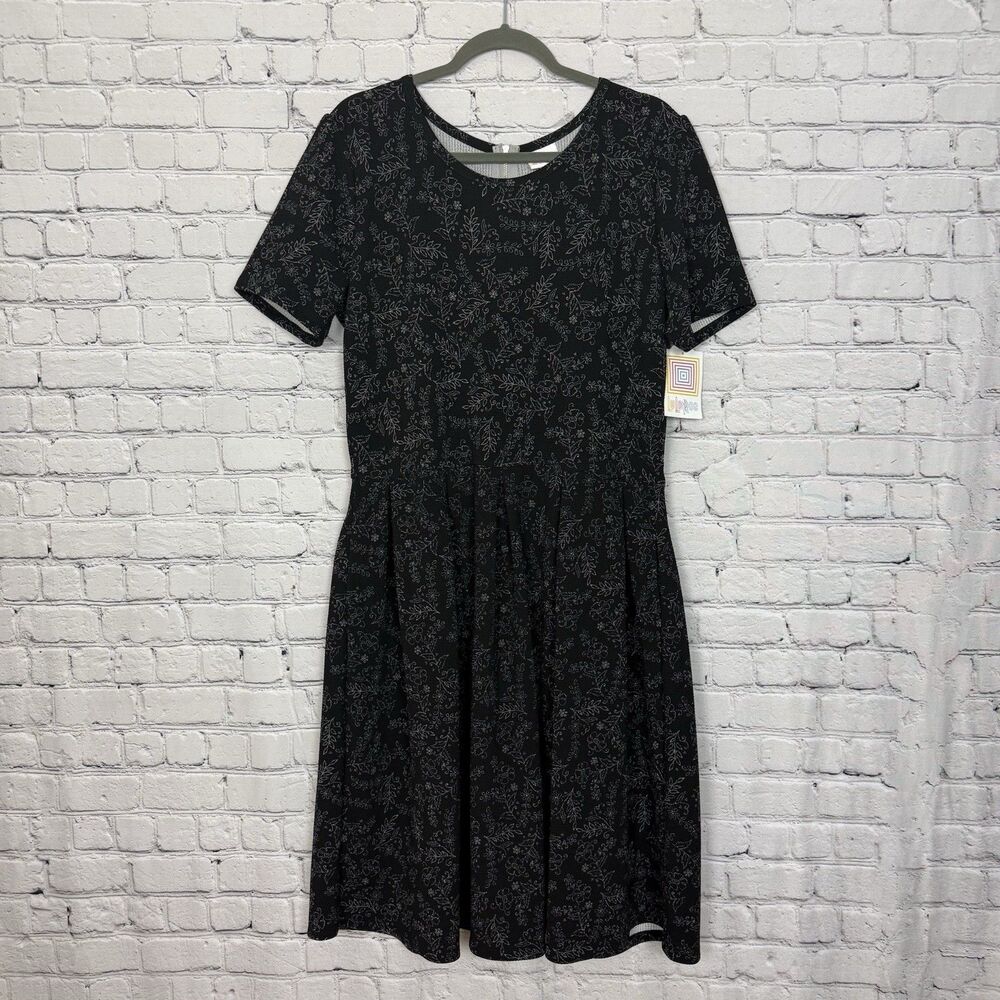 NEW Lularoe Amelia Dress Women 2XL Black White Floral Print Classic Feminine
